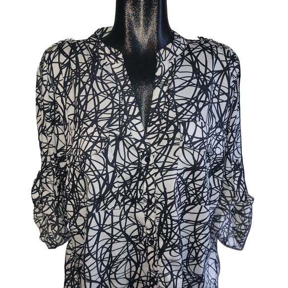 Calvin Klein White and Black Abstract Shirt 1X - Picture 2 of 7